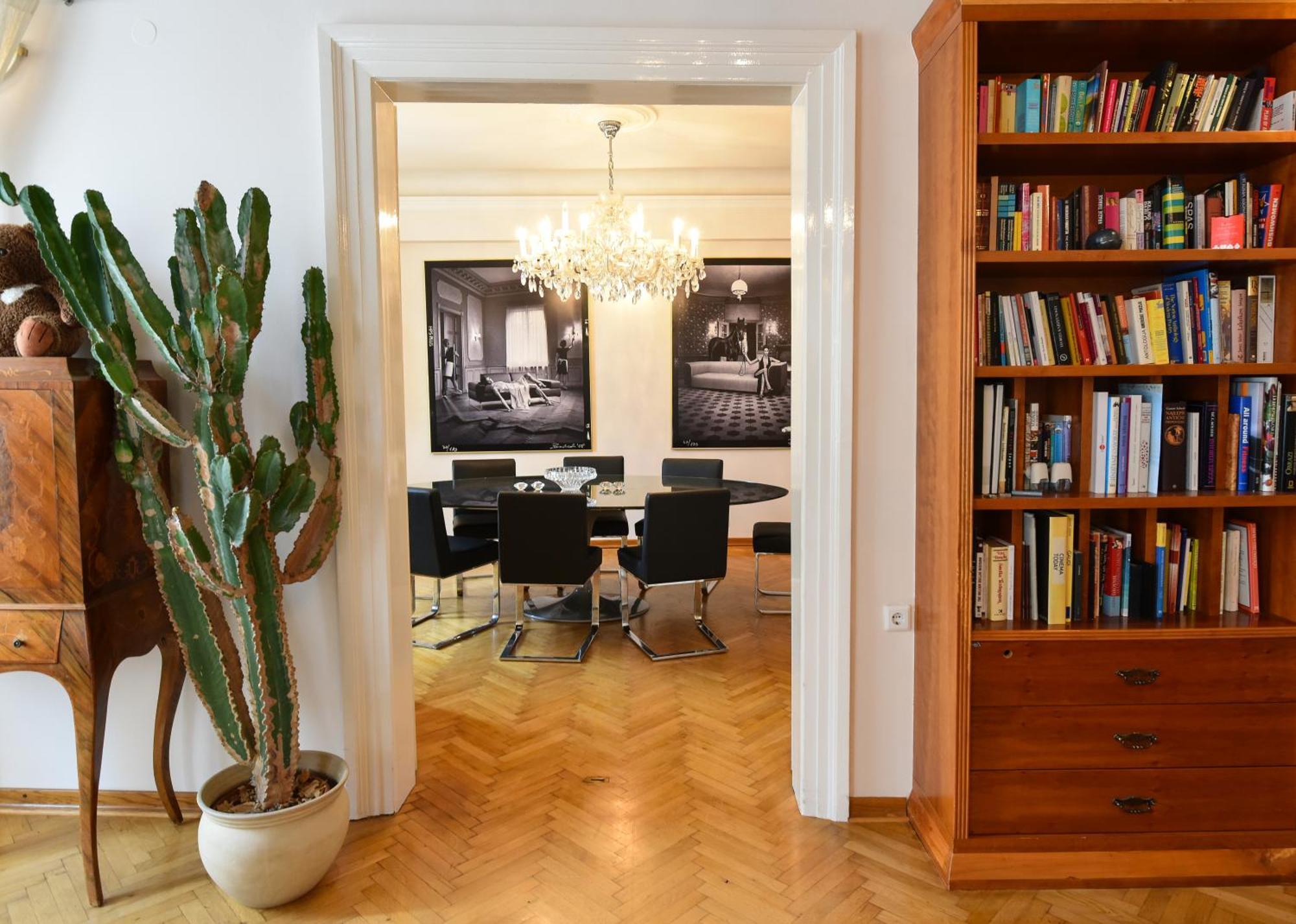 Neoclassical Luxury Apartment Любляна Экстерьер фото